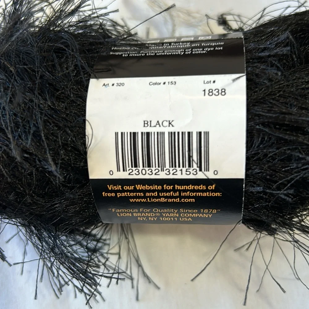 New Lion Brand Fun Fur Stripes, Fun Fur Prints and Fun Fur Eyelash Yarn-4 Skeins